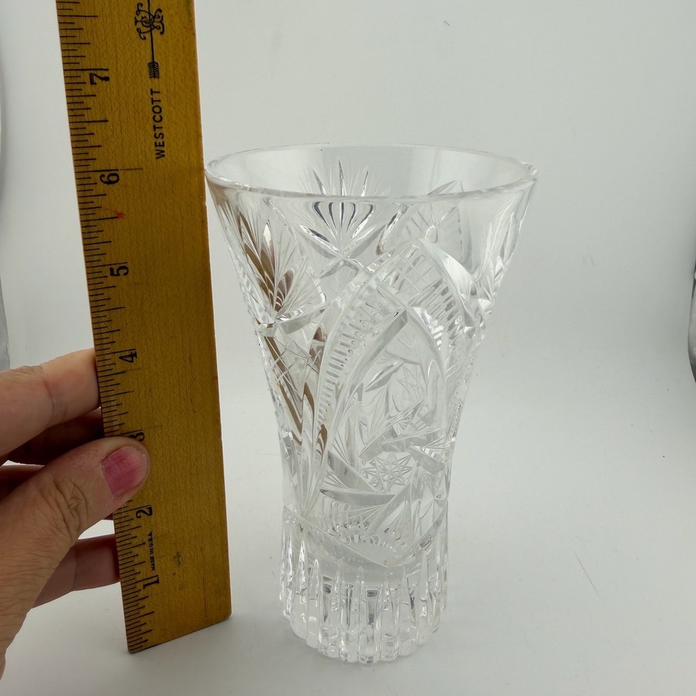 Clear Cut Crystal Starburst Flared Flower Vase - Picture 8 of 9